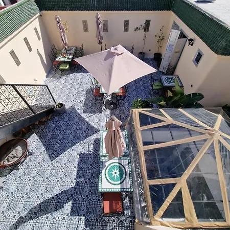 Riad Explore - Marrakech Medina Boutique Guest House-2