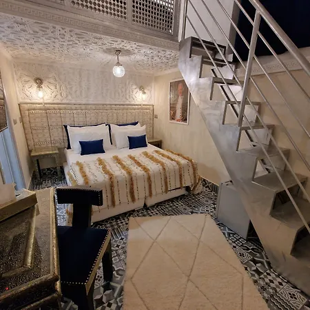 Riad Explore - Marrakech Medina Boutique Guest House-2